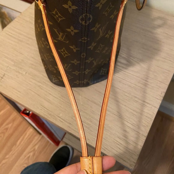 ❌SOLD❌ Louis Vuitton Neverfull MM - Picture 12 of 13